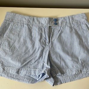 Vineyard Vines Size 8 Seersucker shorts